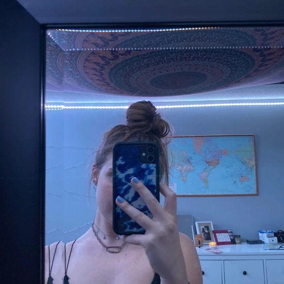 WILDFLOWER IPHONE 11 CASE - Picture 2 of 3